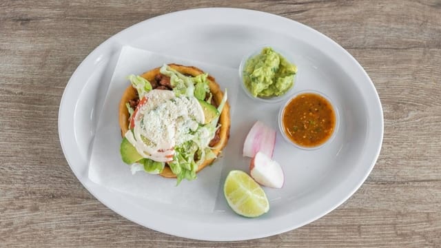 Sopes.