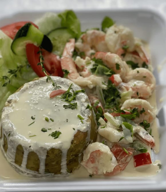 Mofongo Camarones Al Ajillo.