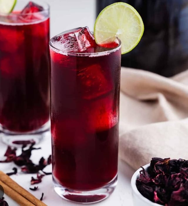 Agua Jamaica.