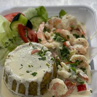 Mofongo Con Camarones En Salsa Roja